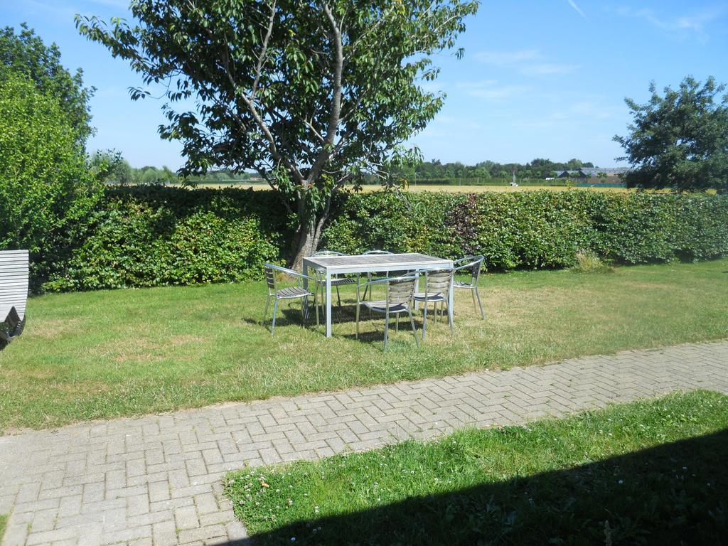 Villa Tannine et Cuisine à Jabbeke  Chambre photo