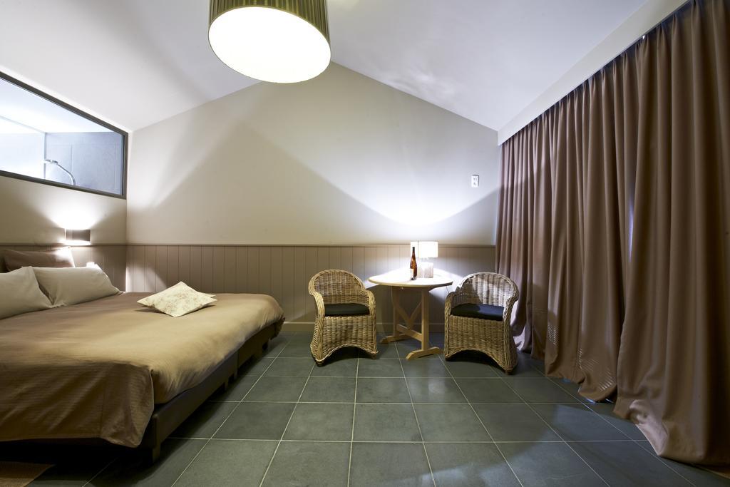 Villa Tannine et Cuisine à Jabbeke  Extérieur photo