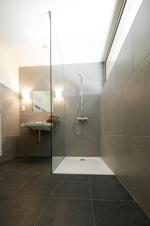 Villa Tannine et Cuisine à Jabbeke  Chambre photo